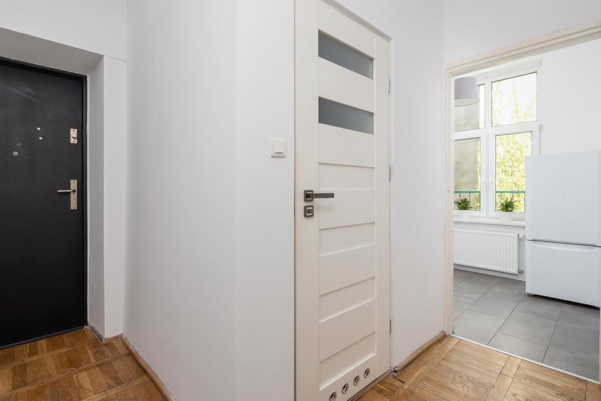 1-Bedroom Apartment With Balcony - Dluga 65 Krakow Ngoại thất bức ảnh