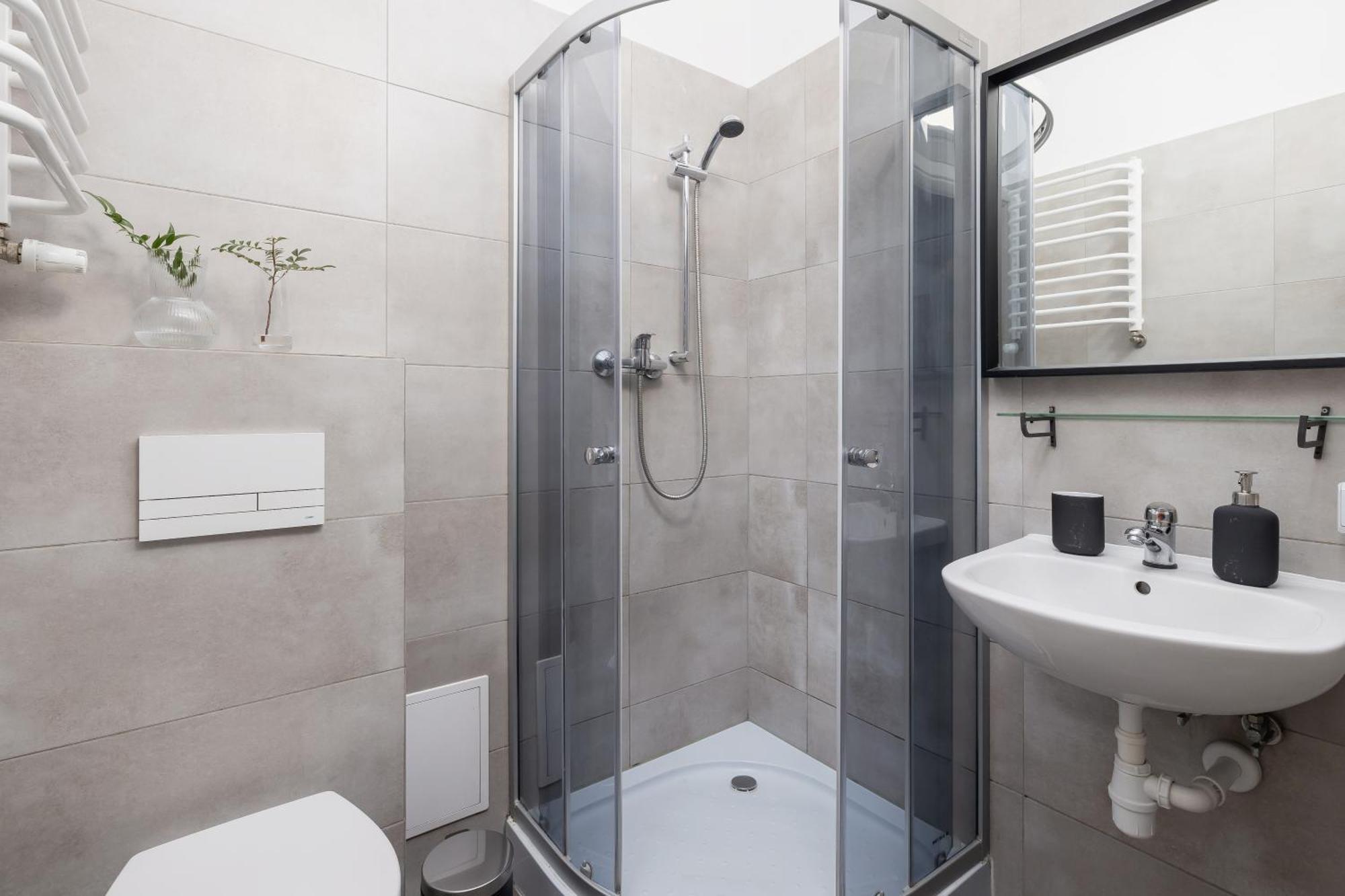 1-Bedroom Apartment With Balcony - Dluga 65 Krakow Ngoại thất bức ảnh